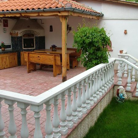 Family Hotel Emaly 1 Bankja Zewnętrze zdjęcie