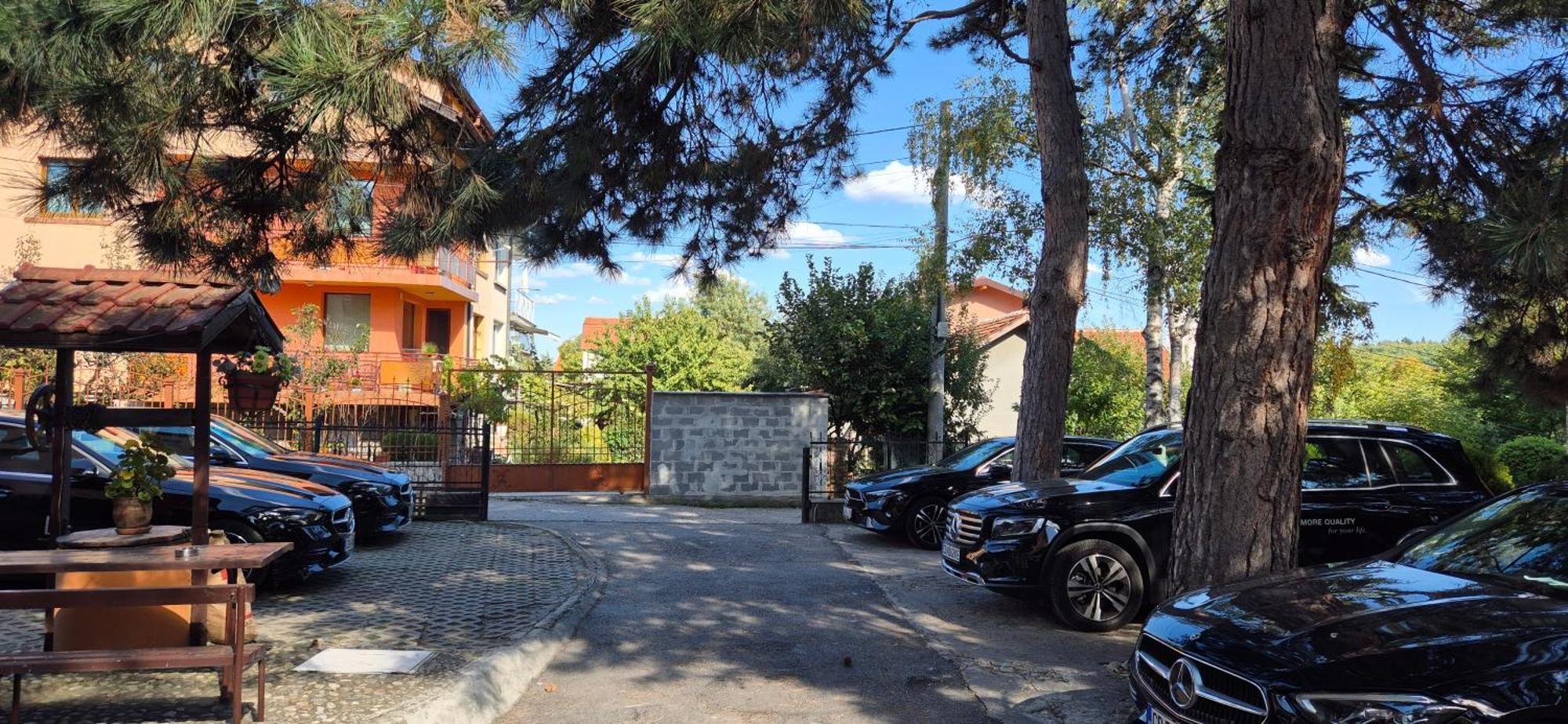 Family Hotel Emaly 1 Bankja Zewnętrze zdjęcie